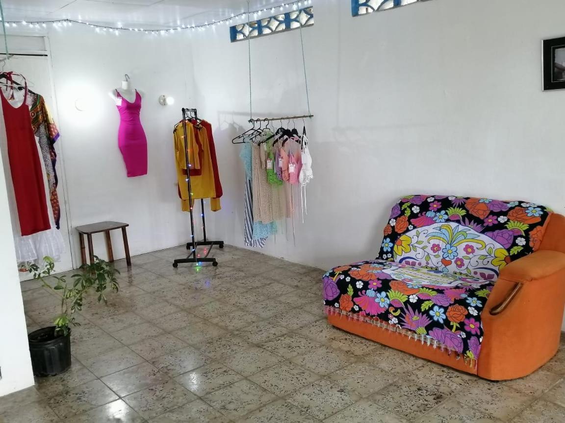 Magic Flower Rooms 卡维塔 外观 照片